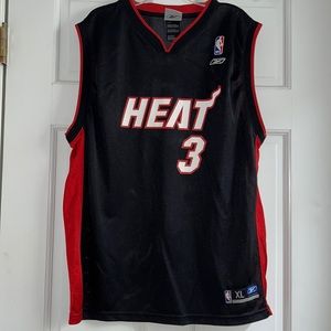 Reebok Miami Heat D Wade jersey size youth XL (18-20) black and red
